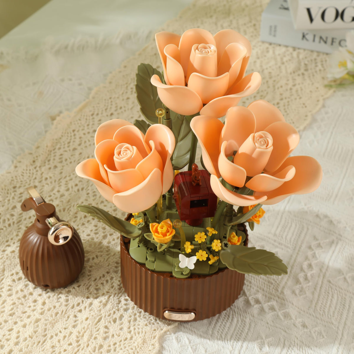 ConLinktion desk-display bouquet ideal for study corners and creative spaces.