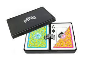 Copag 1546 Neoteric Design front card shows vibrant colors for engaging play.