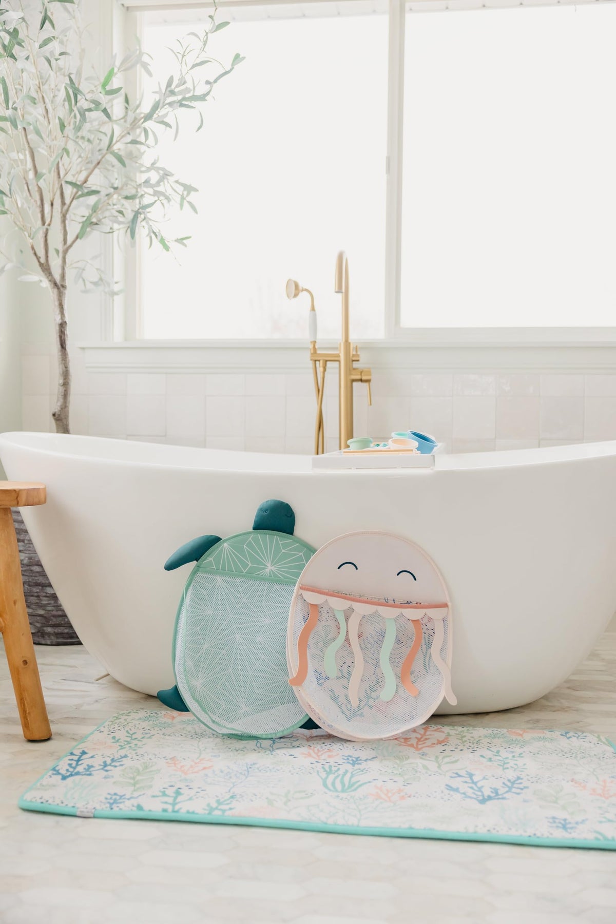 Copper Pearl Oceana sturdy tub toy storage net that dries toys and reduces clutter.