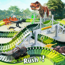 Coroiesty track pieces arranged for flexible layouts encourage open-ended exploration.