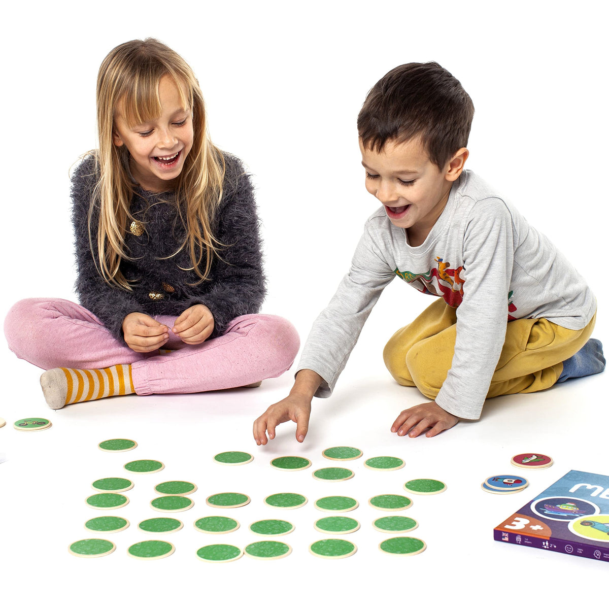 Cottify educational memory game promotes concentration and verbal skills during play.
