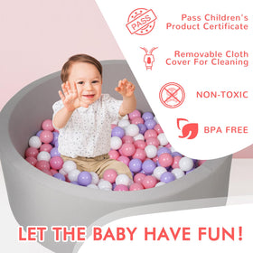 COZYTRAUM ball pit children playing inside demonstrates spacious cushioned area for engaged play