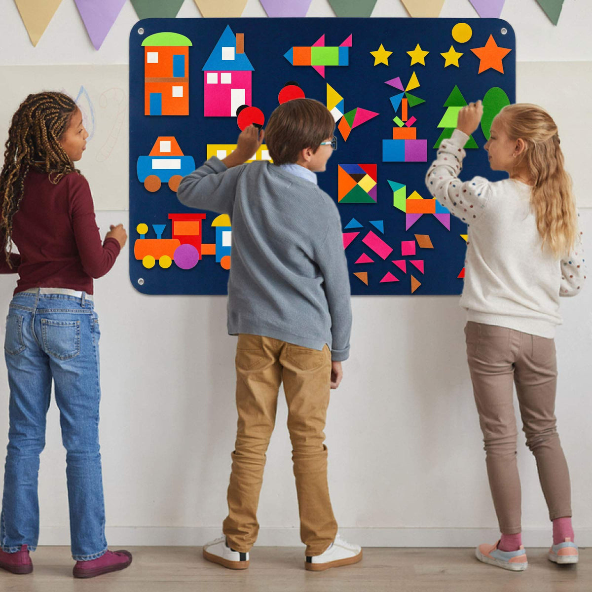 Craftstory sturdy flannel and felt materials ensure durable, safe learning during quiet time.