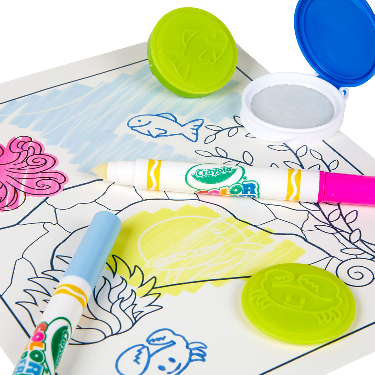 Crayola Color Wonder carrying case keeps supplies organized during travel