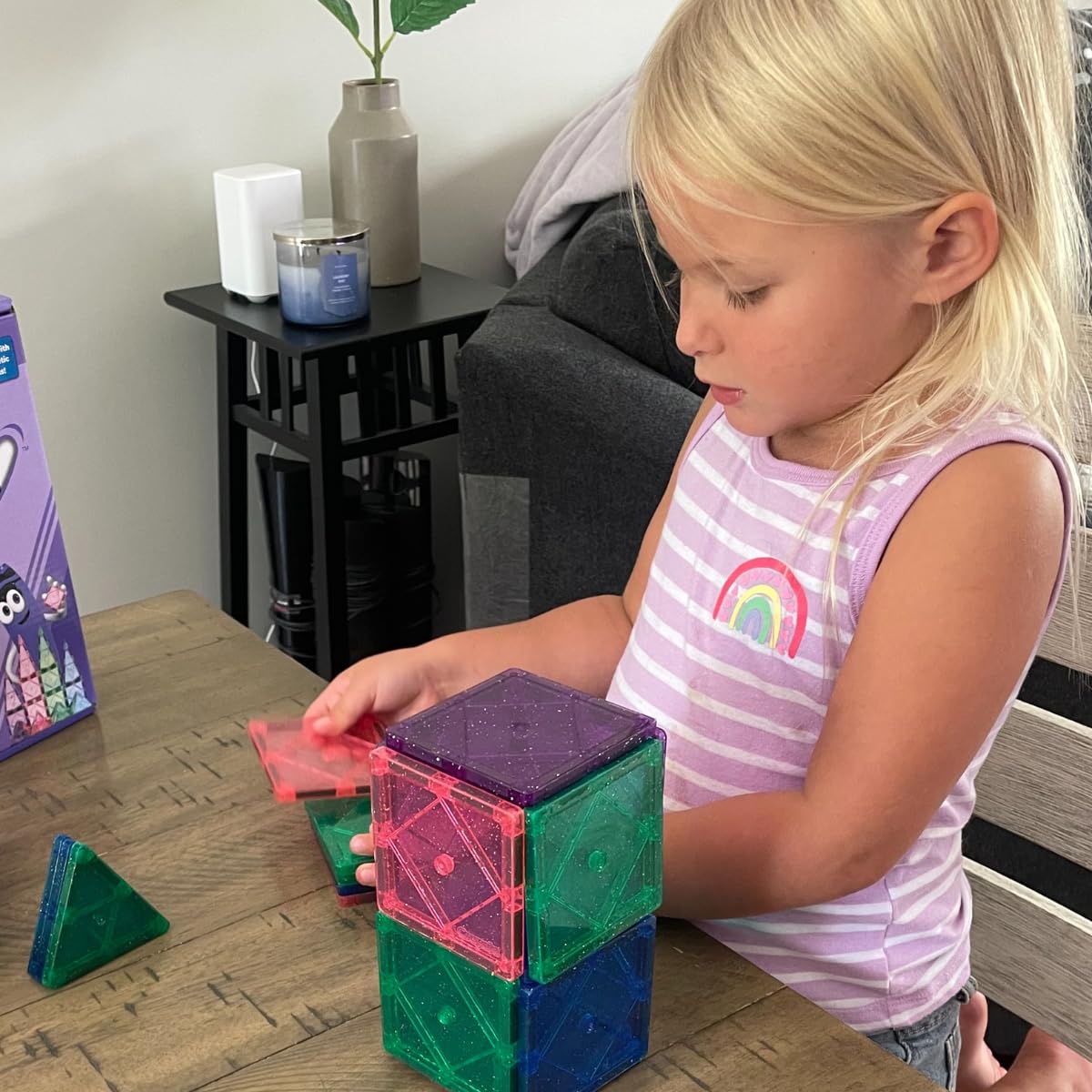 Crayola Glitter Magnetic Tiles kid-friendly grips support early construction skills