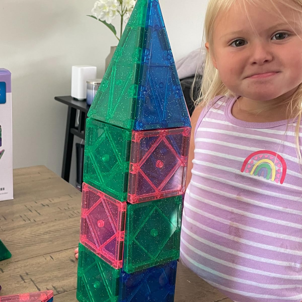 Crayola Glitter Magnetic Tiles travel-ready design fits on-the-go learning adventures