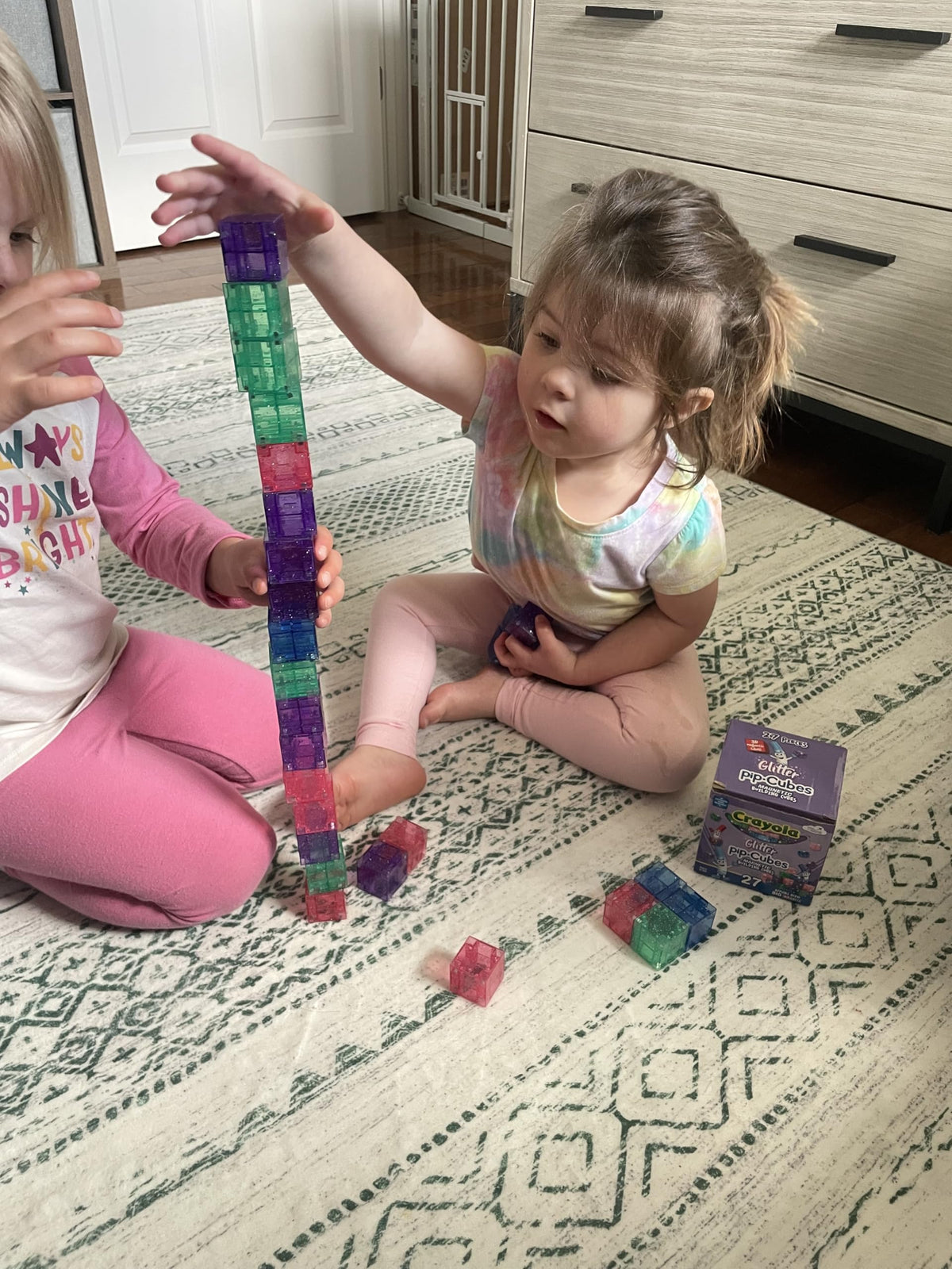 Crayola Glitter Magnetic PIP Cubes animals enable tactile stacking and creative storytelling