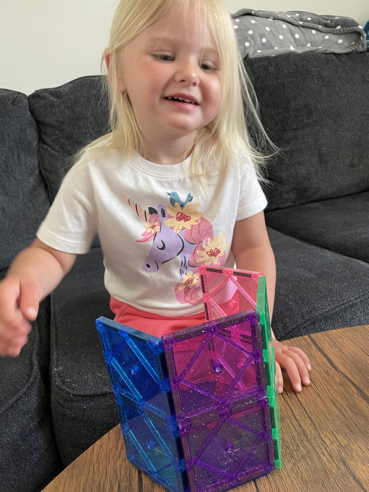 CreateOn Crayola glitter magnetic tiles ideal for travel activities and quiet play