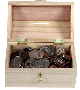 Creative Hobbies treasure chest party favors add personalized keepsakes to celebrations.