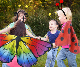 Creatoy bee wings costume for toddlers sparks playful exploration in sunlight