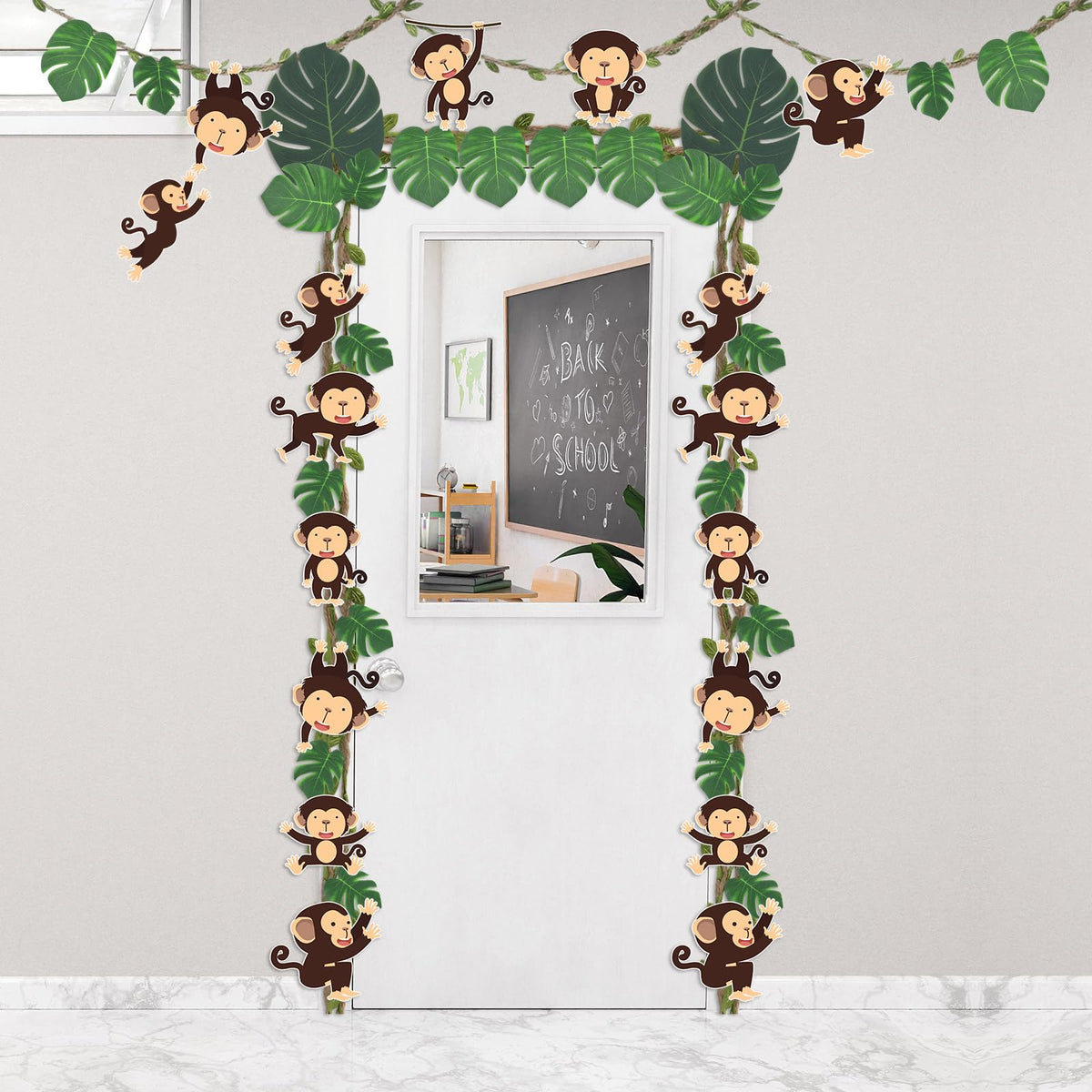 Ctosree party hanging banner elevates jungle-themed celebrations.