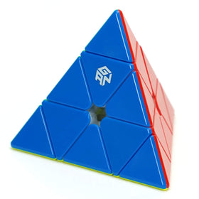 Cuberspeed GAN Pyramid M core-magnet positioning for precise alignment and fast starts.