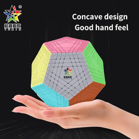 Cuberspeed Teraminx flat-sides closeup emphasizes precise layers and color separation