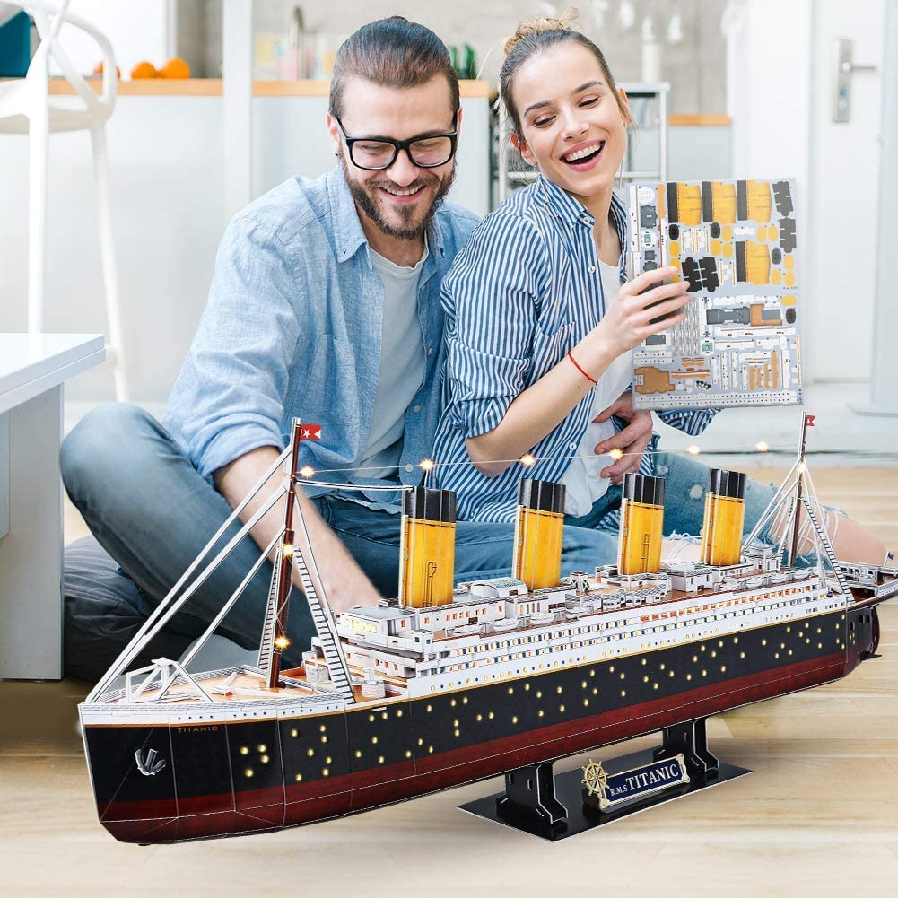 CubicFun Titanic puzzle with 266 pieces for engaging assembly