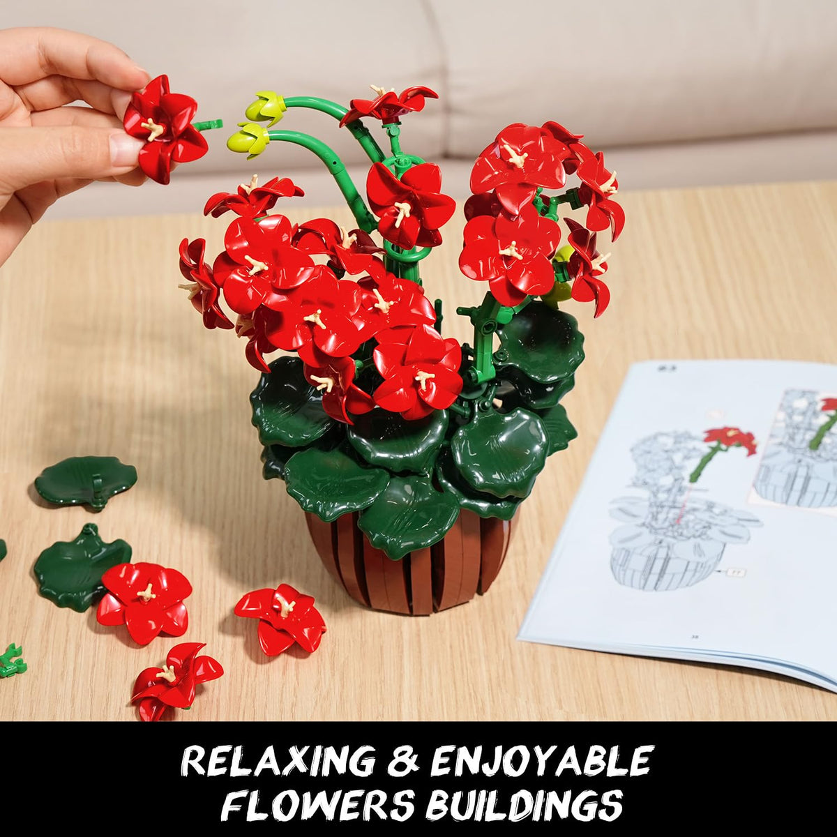 CUBIMANA gift packaging suggests a thoughtful plant-inspired present for loved ones.