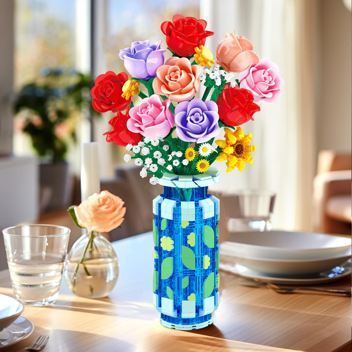 CUBIMANA LED light enhances petals with a soft glow