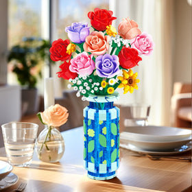CUBIMANA LED light enhances petals with a soft glow