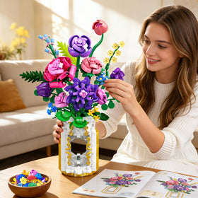 CUBIMANA bouquet with LED warm light creates cozy ambience