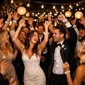 Cunno long-lasting LED wedding favors brighten after-dark celebrations