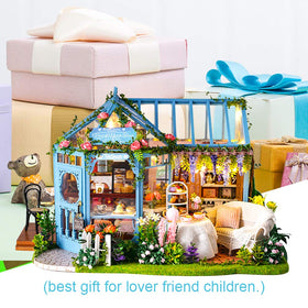 CUTEBEE dust-proof design helps keep miniature scenes pristine.