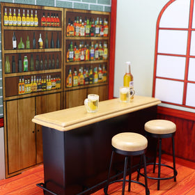 Cutemini 1:12 scale miniature bar setup highlights refined details for displays.