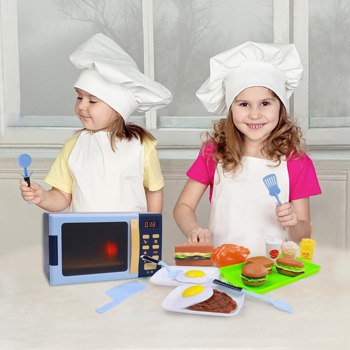 Cuterabit dishes and tray keep playtime organized