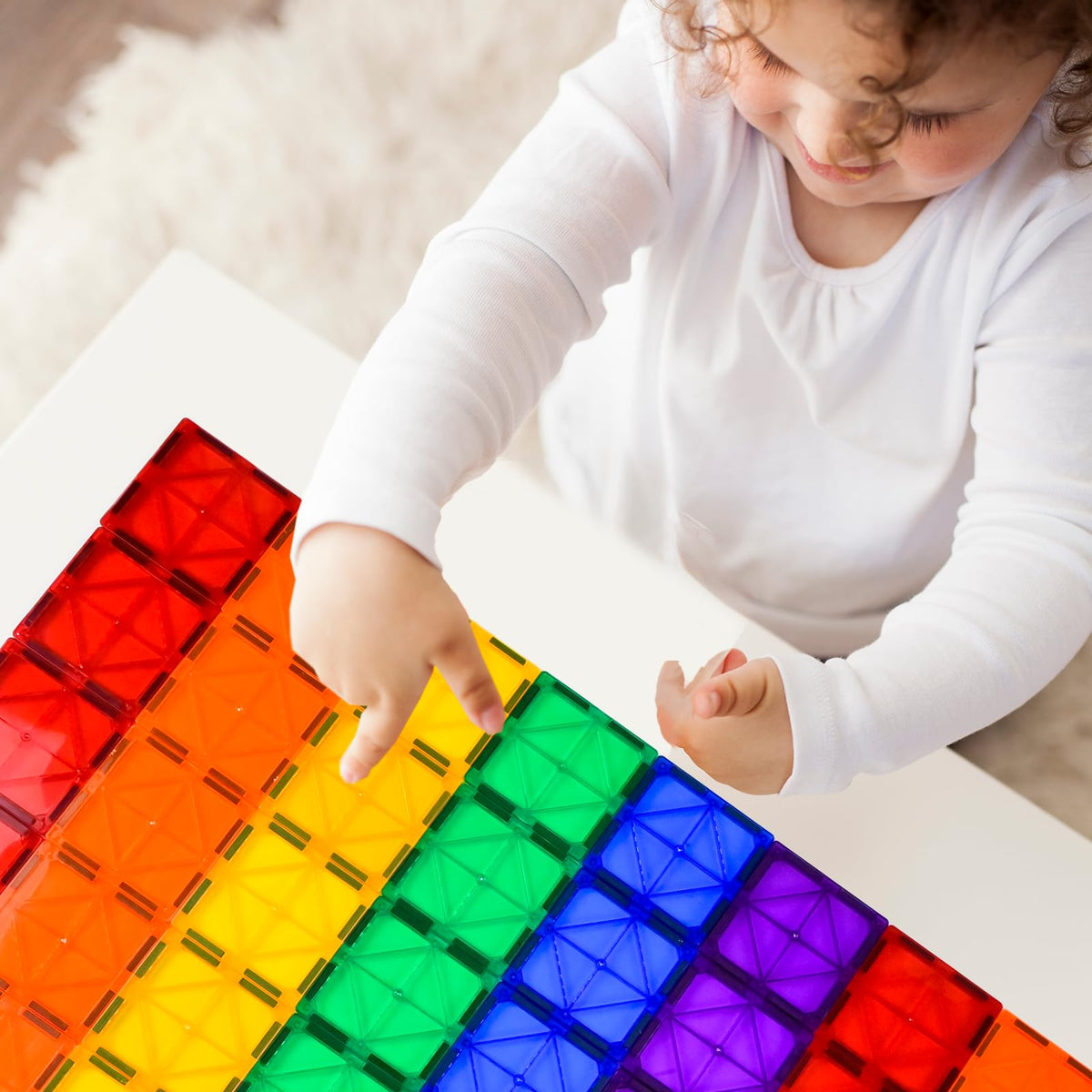 CuteTiger Magnetic Tiles car bases enable movable play and vehicle-building fun.
