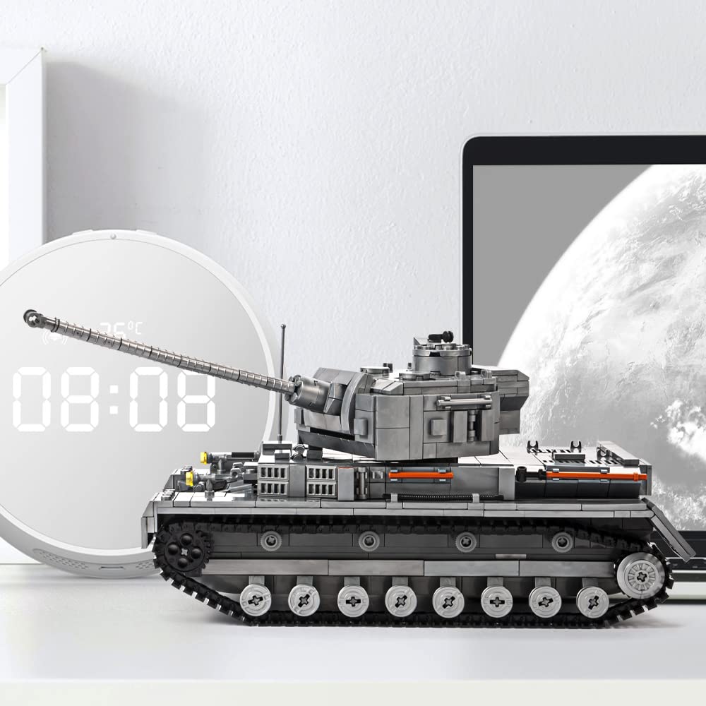 DAHONPA Panzer-Ⅳ Tank with assembly pieces and clear instructions.