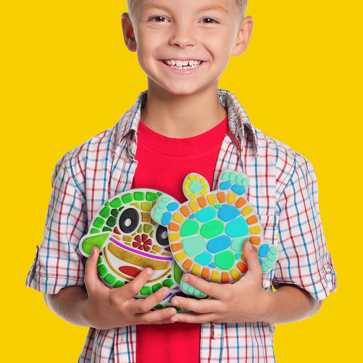 Dan&Darci kids crafting activity ideal for family projects
