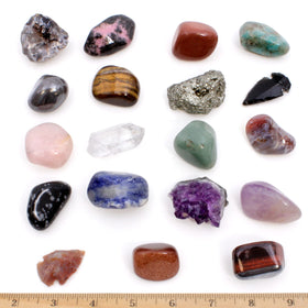 DANCING BEAR color guide shows stone colors for projects.
