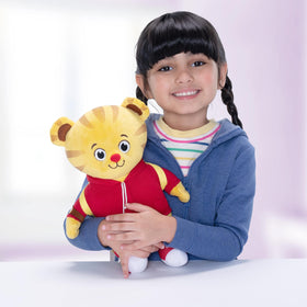 Daniel Tiger's Neighborhood gift-ready plush set for new school adventures.