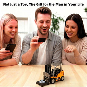 DAOGU forklift scene with rocks and signs fosters immersive play scenes.