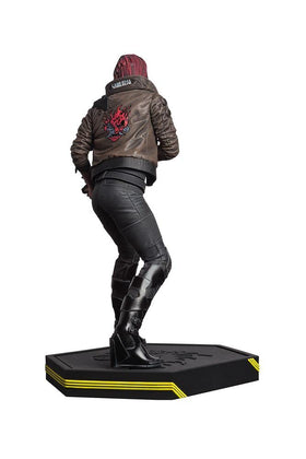 Dark Horse Comics V-Female statue features multicoloured finish for vibrant shelf presence.