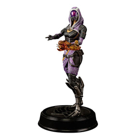 Dark Horse Mass Effect Tali’Zorah figure armor detail for authentic sci-fi accuracy.