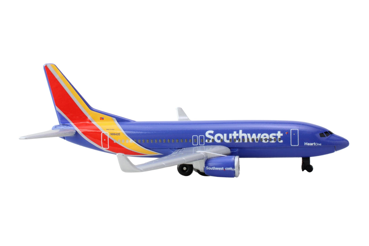 Daron Hawaiian Airlines toy vehicle 1 supports imaginative ground operations