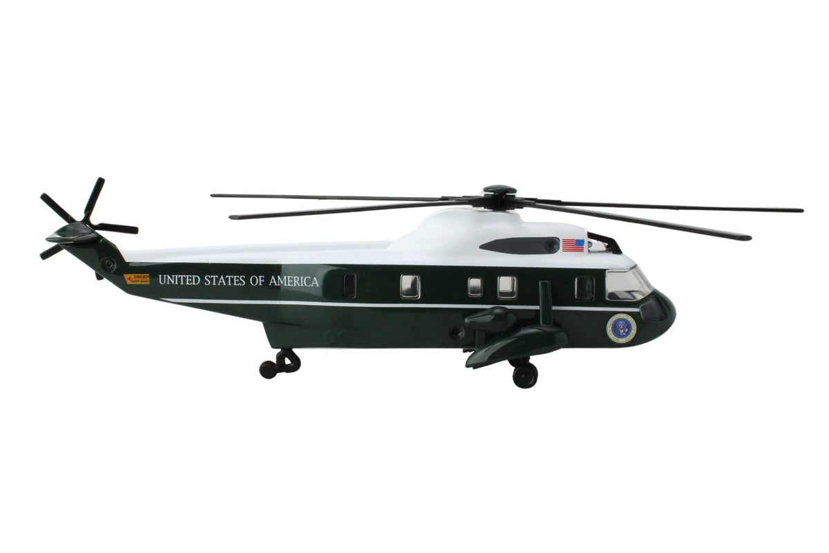 Daron Marine One VH-3D combines metal and plastic parts for balance.