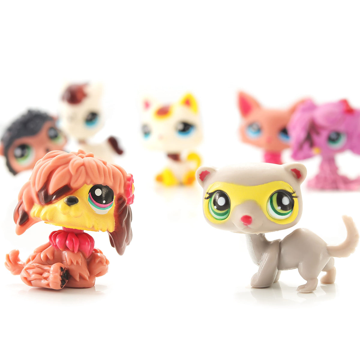 Daughe gift-ready LPS figures for birthdays and party favors
