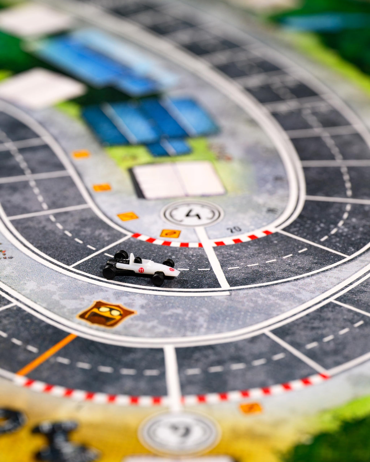 Days of Wonder HEAT Rocky Roads scorepad and tokens tracking race progress