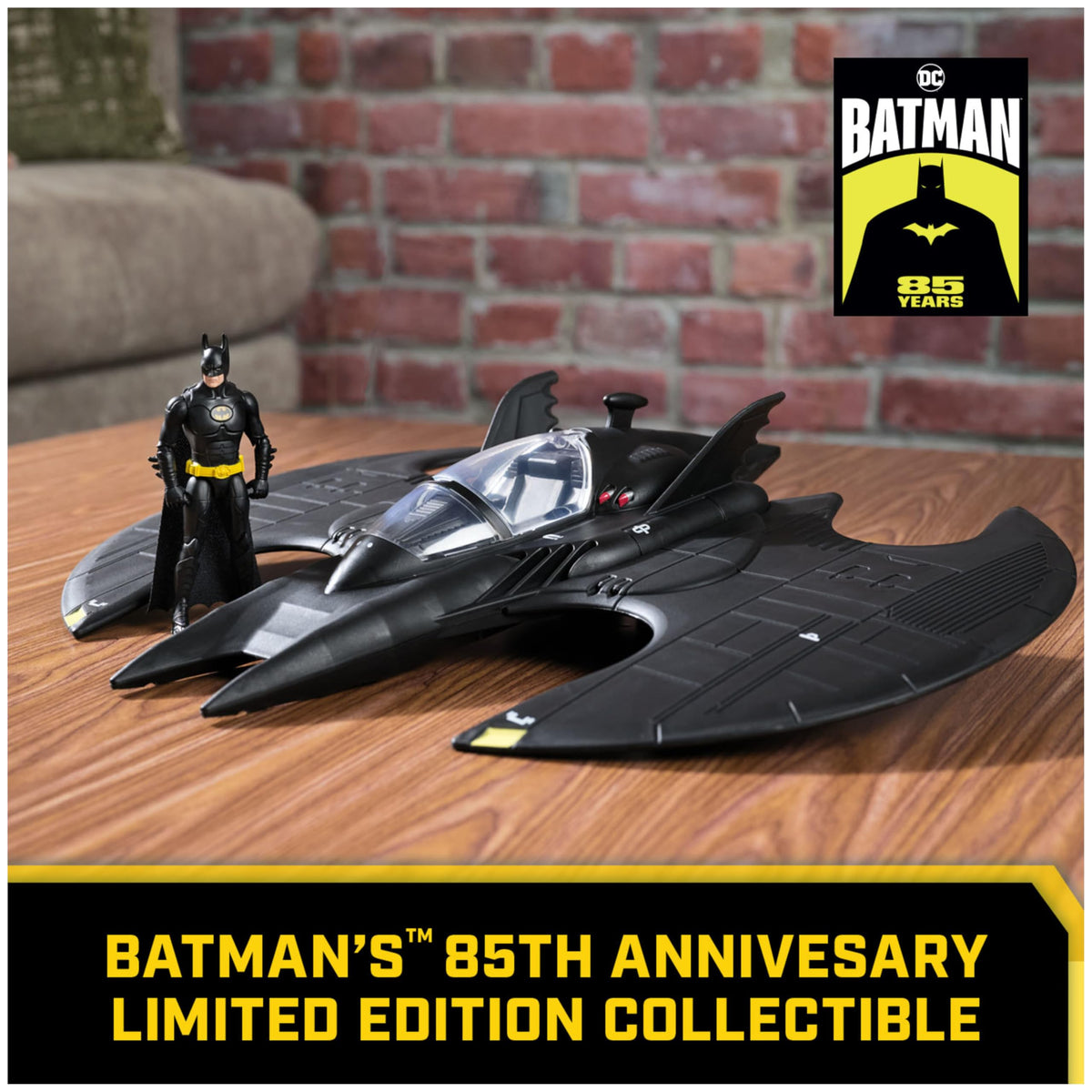 DC Comics Batman Returns 4-inch figure with authentic styling for dynamic poses.