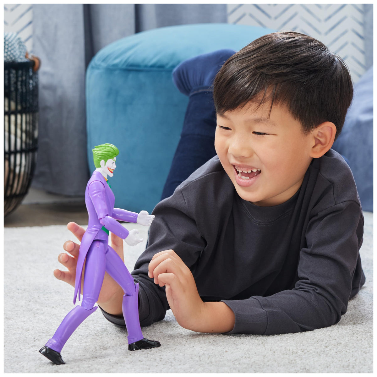 DC Comics Batman Team Up 3-Pack detail sculpt highlights comic-style features for display