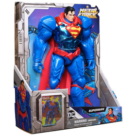 Dynamic pose options help recreate Gotham and Metropolis battles.