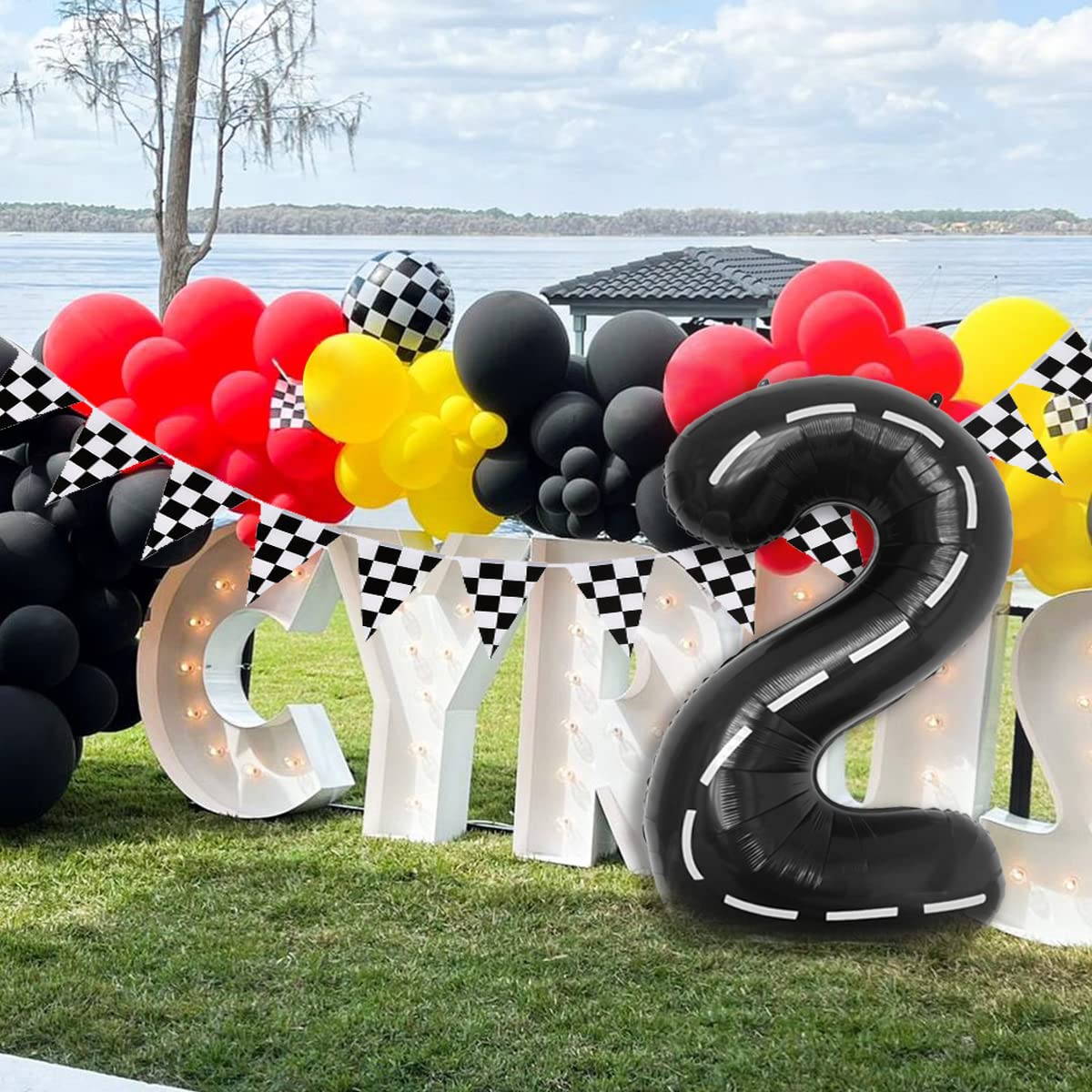Deapeick complete race car party decoration set for boys' party