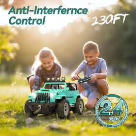 DEERC RC car trailer hitch front expands play scenarios