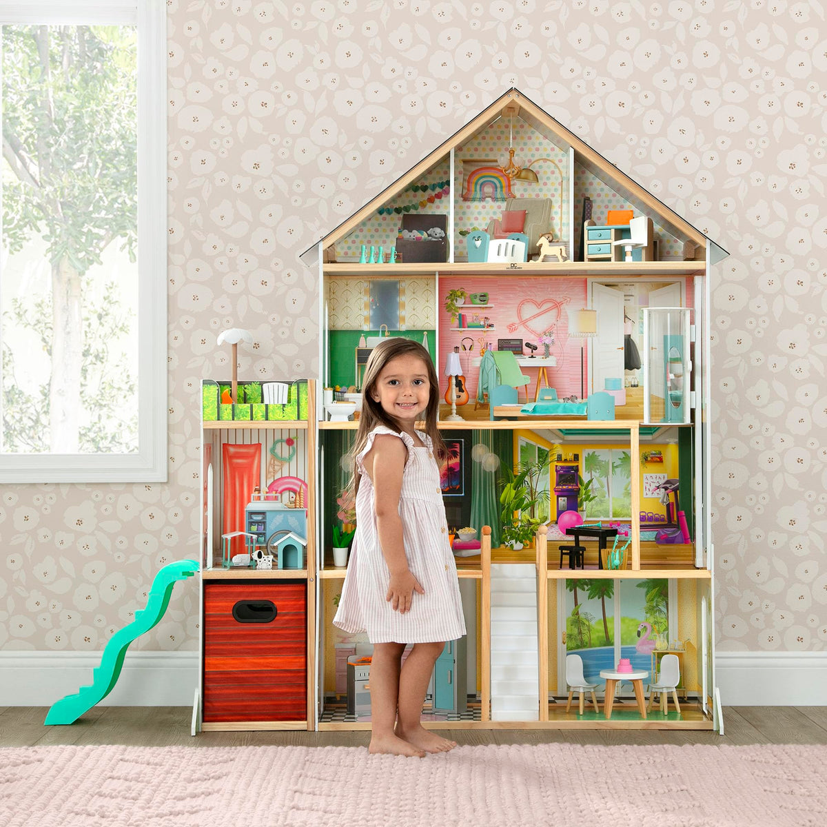 Delta Children Deluxe Maui Island Dollhouse twelve rooms create diverse storytelling spaces.