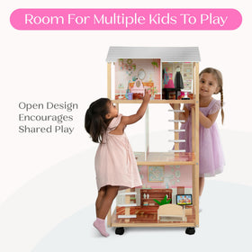 Delta Children Moveable Mansion open-concept interior supports collaborative, imaginative scenes.