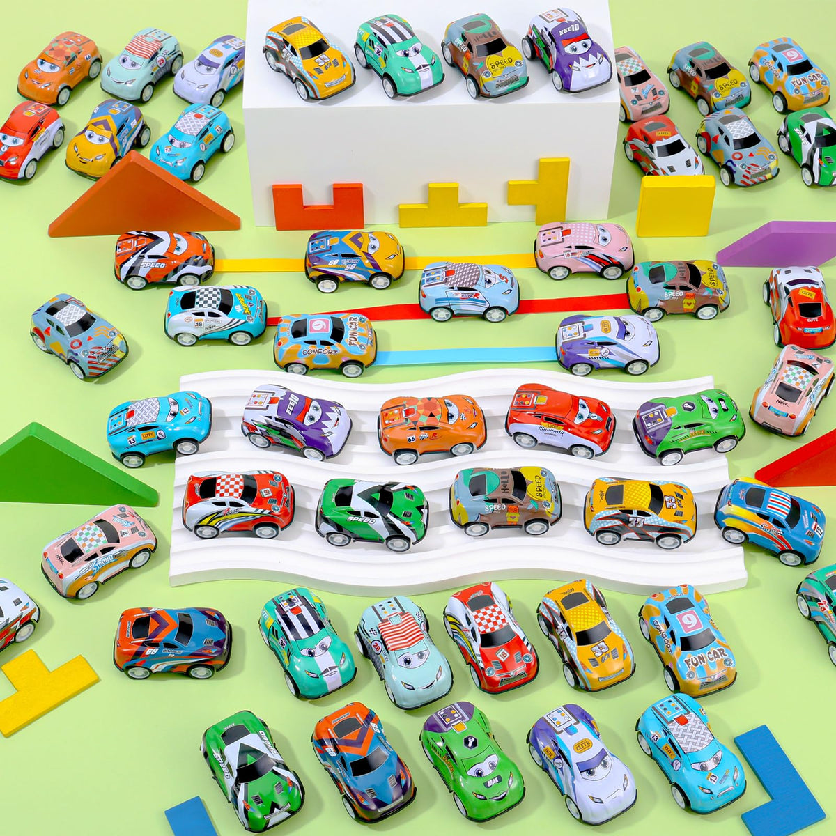 DERTE metal body mini race cars offer durable play with smooth edges.