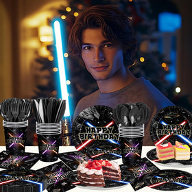 Detanpoly black spoons for uniform look and versatile serving.