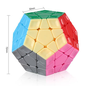 D-FantiX Cyclone Boys Megaminx bright colors close-up highlights vivid shades for quick identification