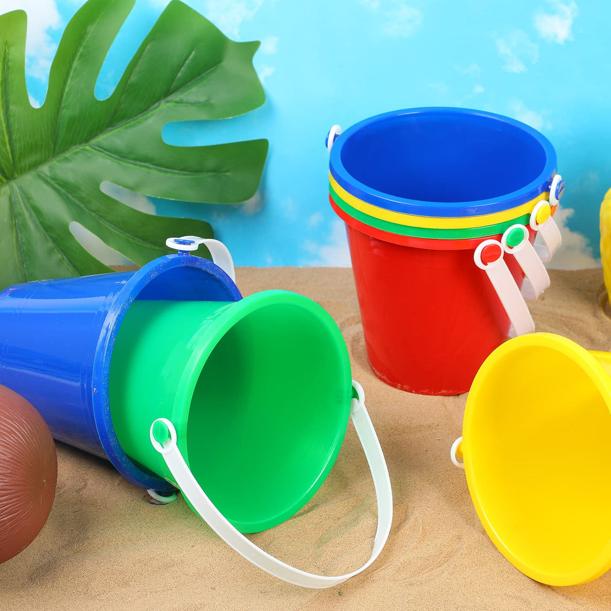Didaey durable plastic construction supports long-lasting outdoor use.