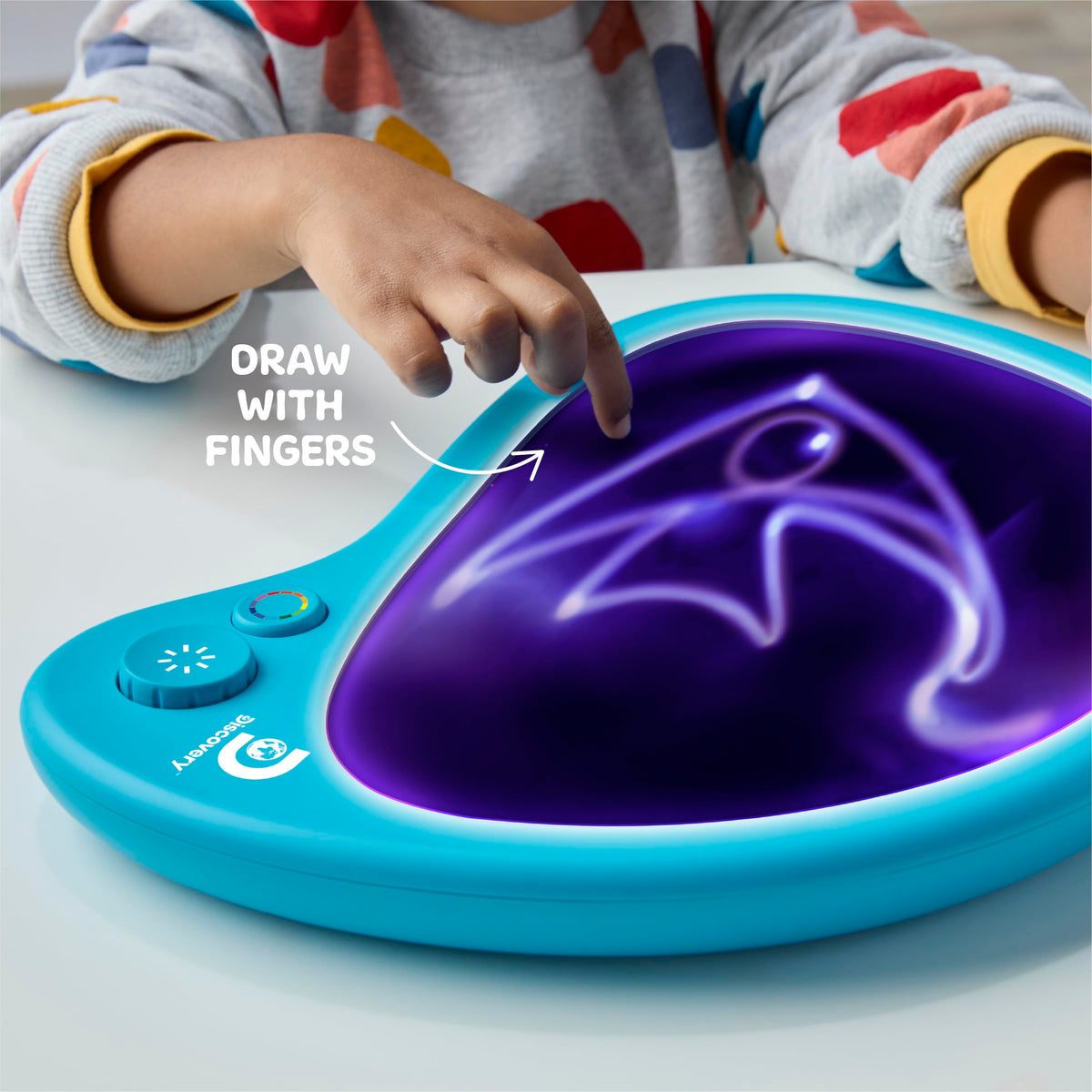 Discovery Mess-Free Glow Palette erase-and-reuse feature enables endless doodling with no cleanup